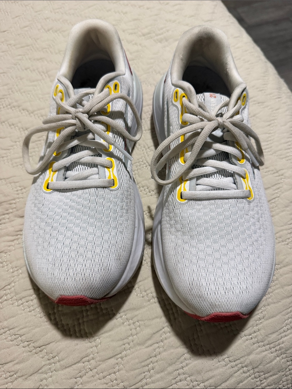 Brooks Women’s Glacier Blue Athletic Sneakers with Yellow Accents